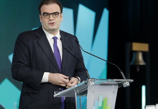  Kyriakos Pierrakakis