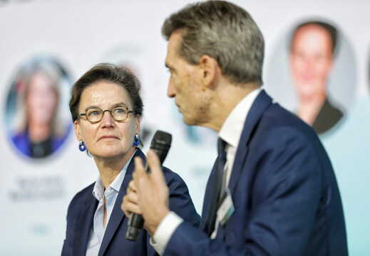 Verena Ross, and Andrea Sironi